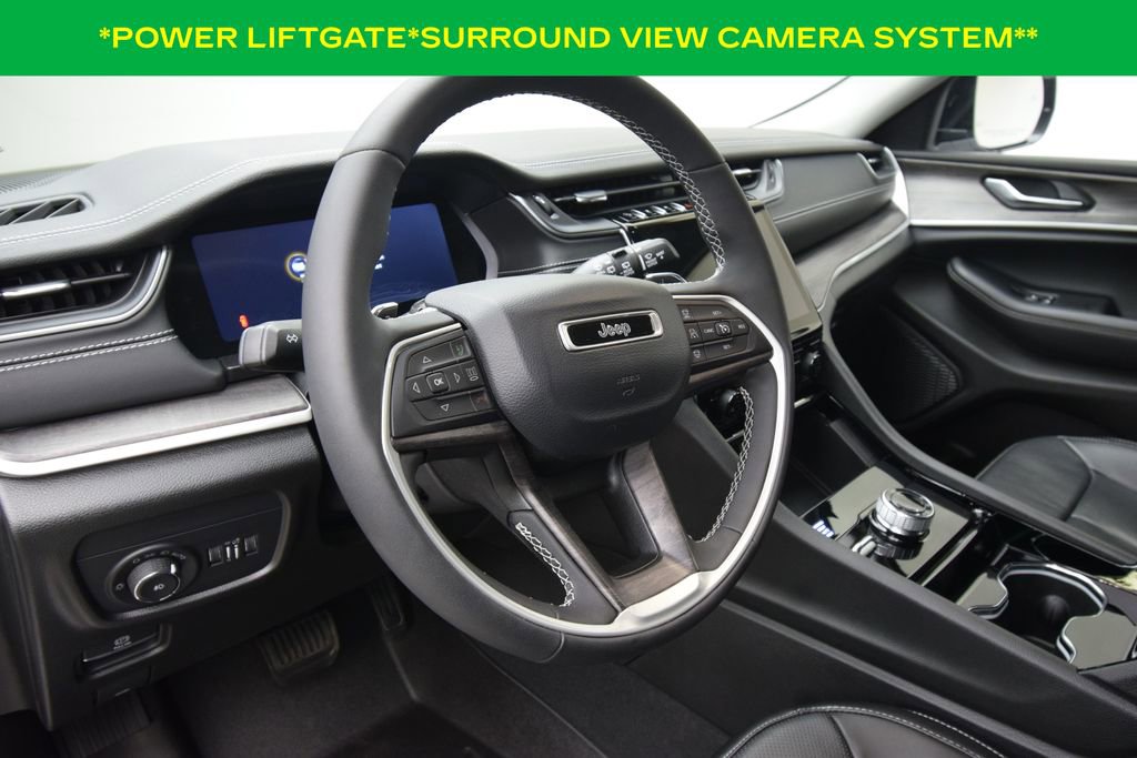 Used 2023 Jeep Grand Cherokee Limited w/ Luxury Tech Group II image 15