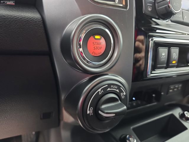 Used 2019 Nissan Titan Platinum Reserve image 40