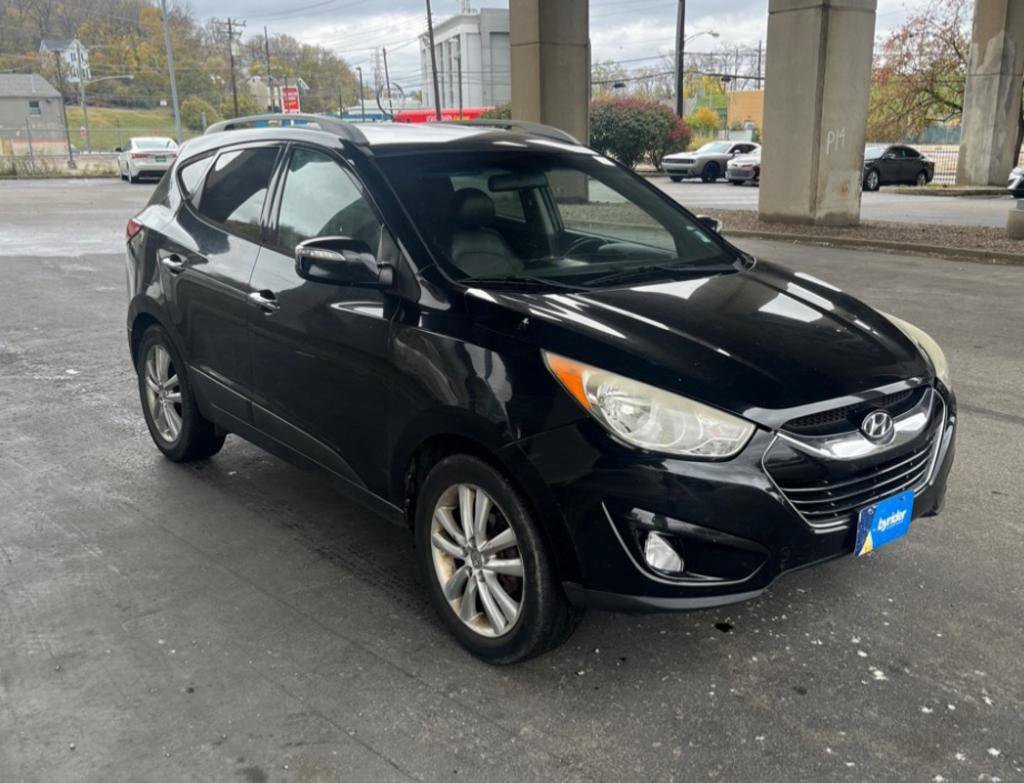 Used 2010 Hyundai Tucson GLS image 3
