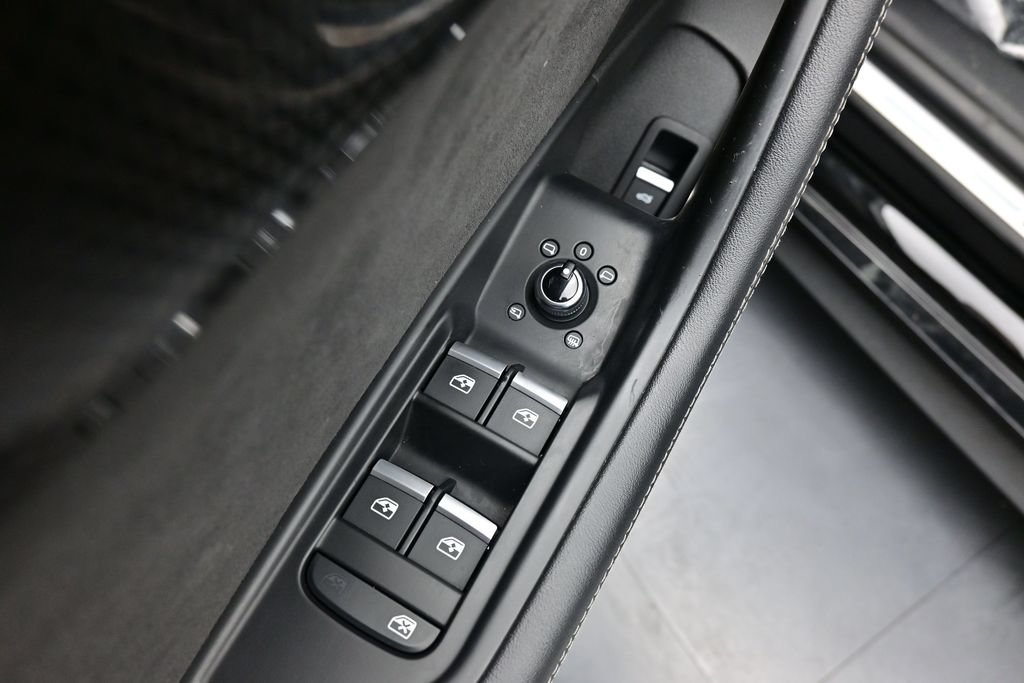 Used 2018 Audi S5 Premium Plus w/ Navigation Package AWD/4WD image 19
