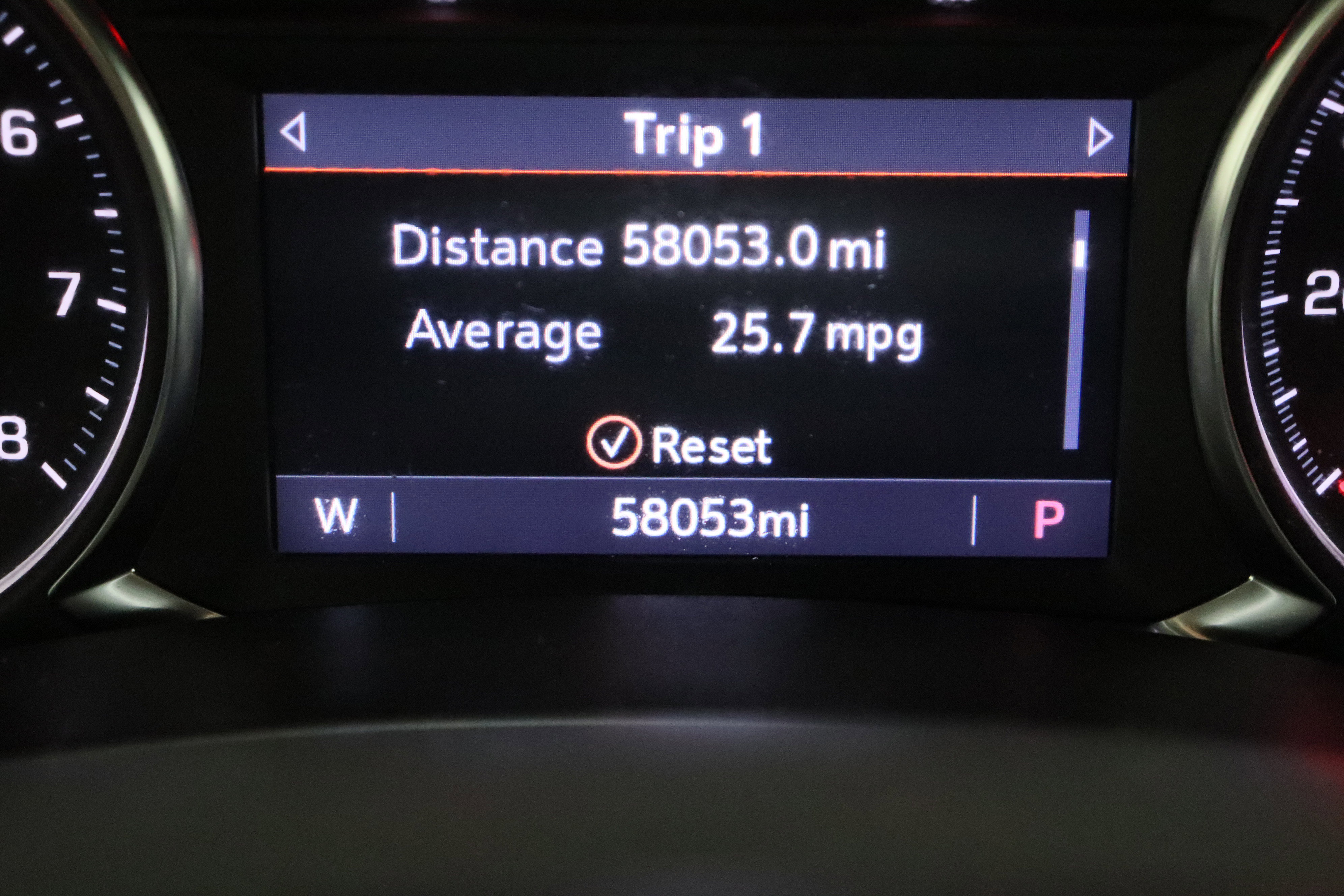 Used 2023 GMC Terrain SLT image 42