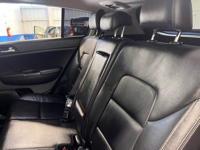 Used 2017 Kia Sportage EX w/ EX Premium Package image 18