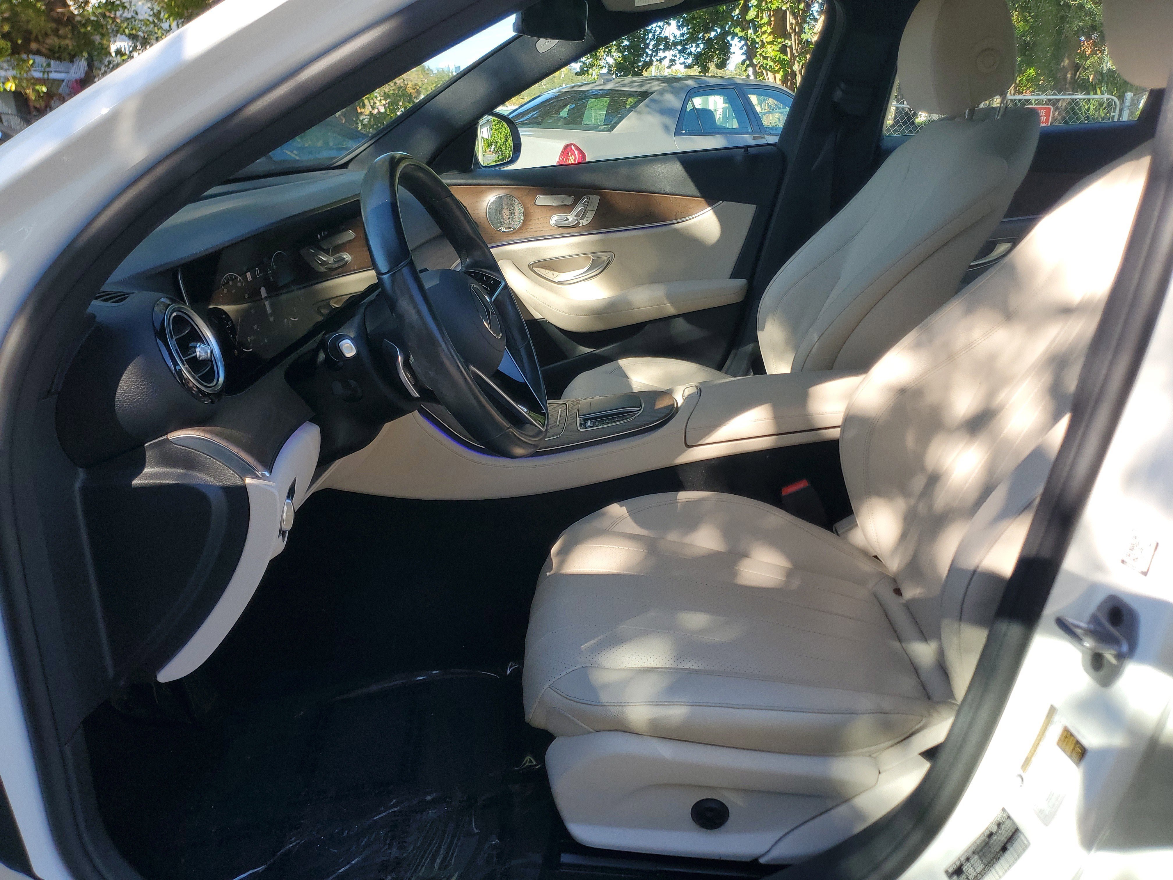 Used 2022 Mercedes-Benz E 350 Sedan image 17