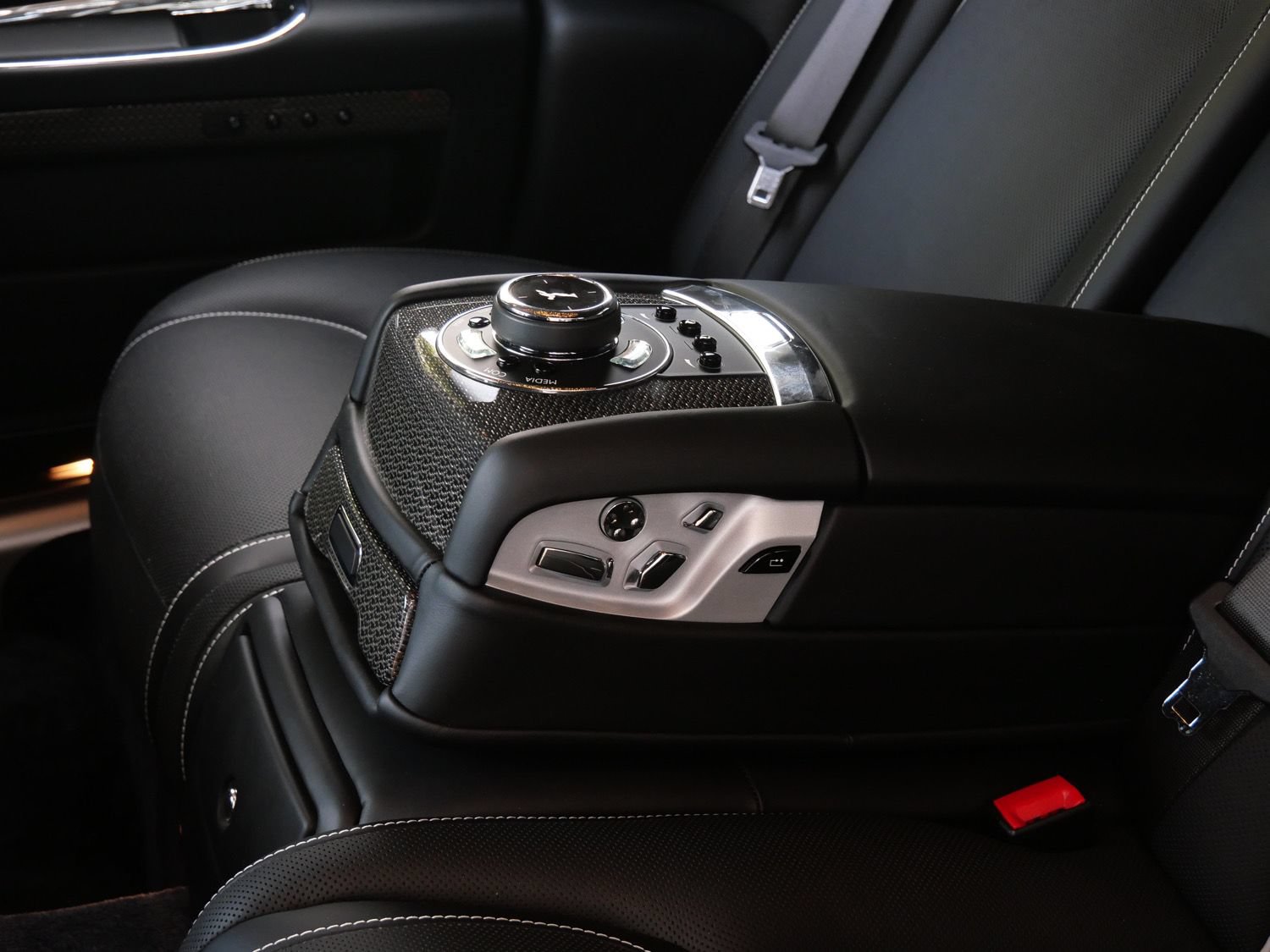 Certified 2019 Rolls-Royce Ghost RWD image 31