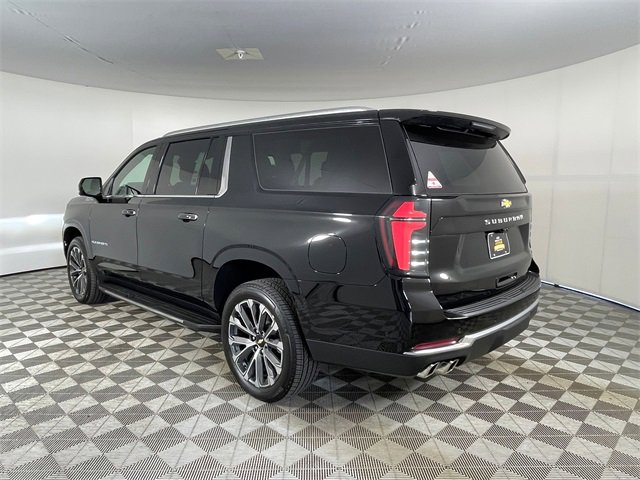 New 2025 Chevrolet Suburban High Country image 5