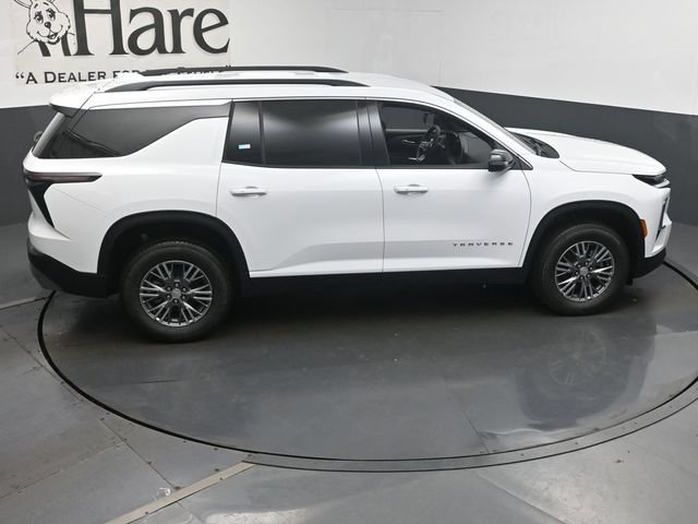 New 2027 Chevrolet Traverse LT w/ LPO, Floor Liner Package AWD/4WD image 18