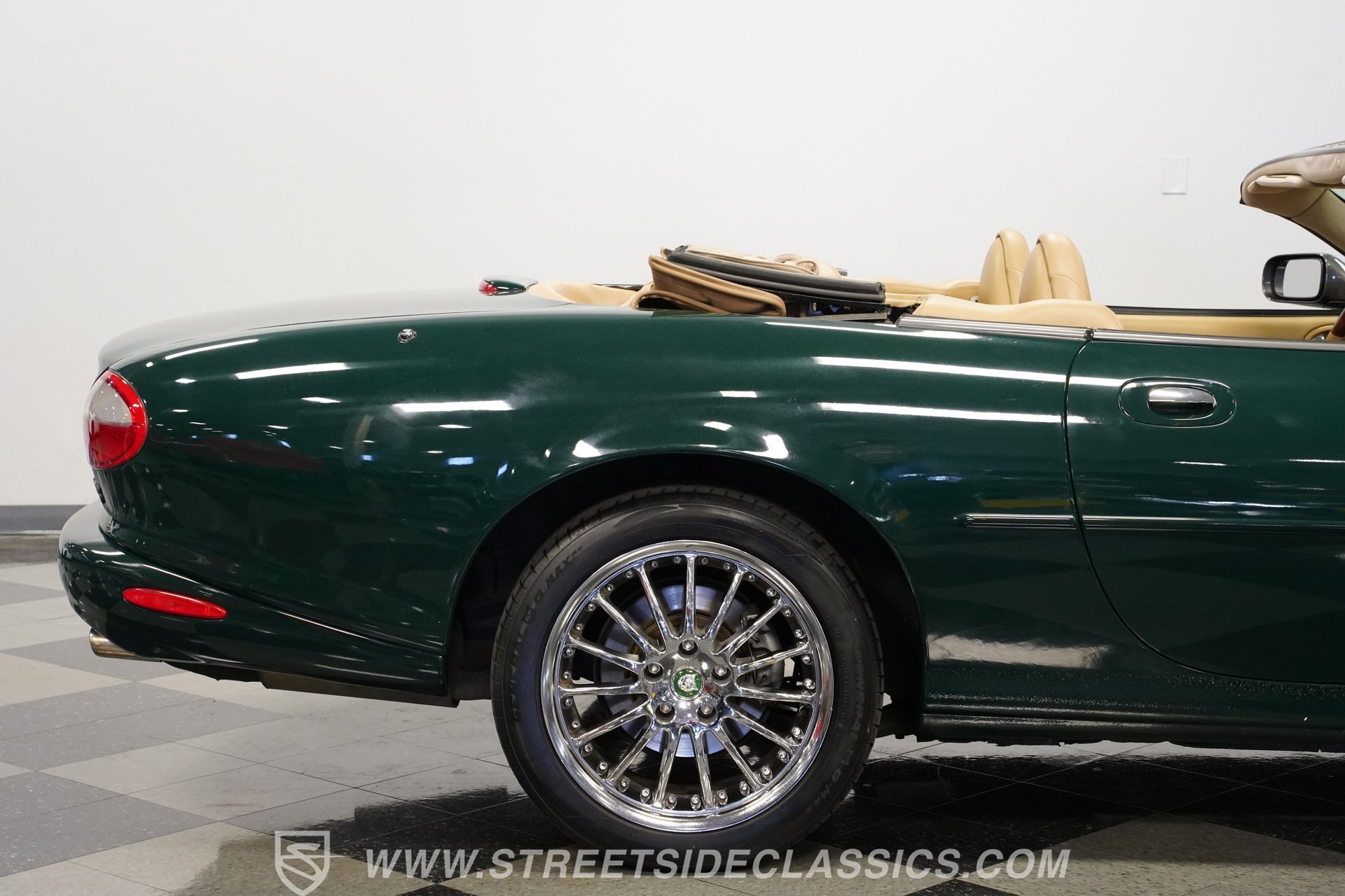 Used 1997 Jaguar XK8 Convertible RWD image 30