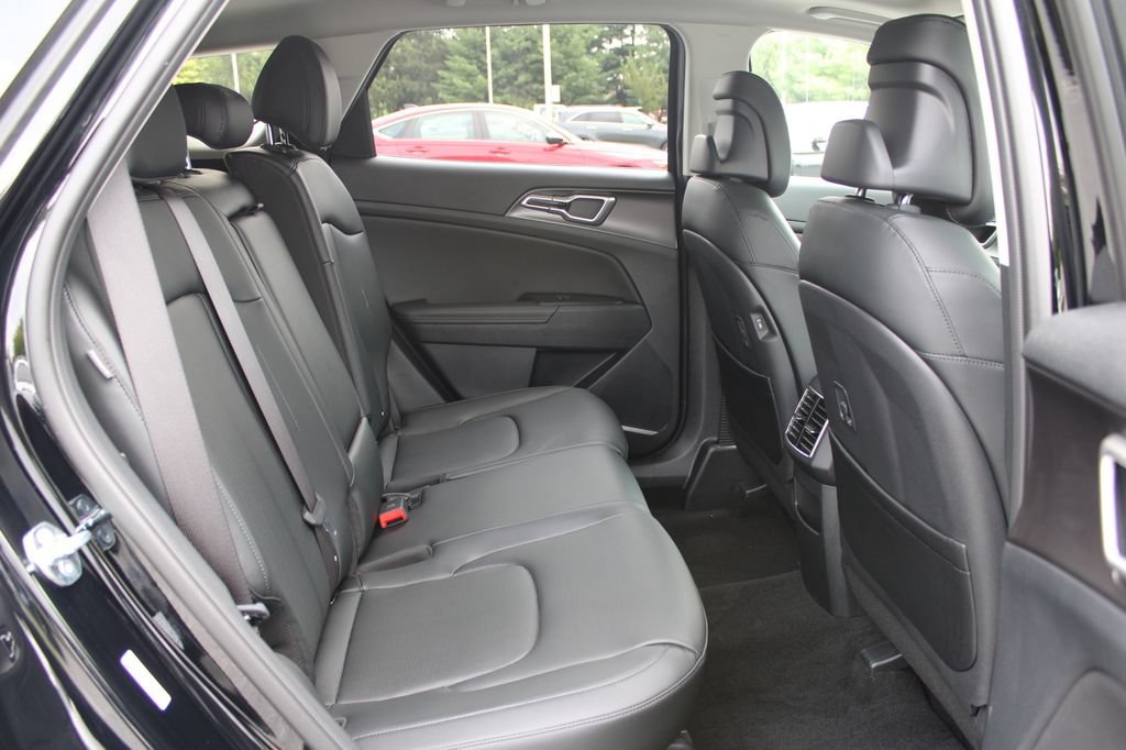 Used 2026 Kia Sportage EX w/ EX Panorama Roof Package AWD/4WD image 14