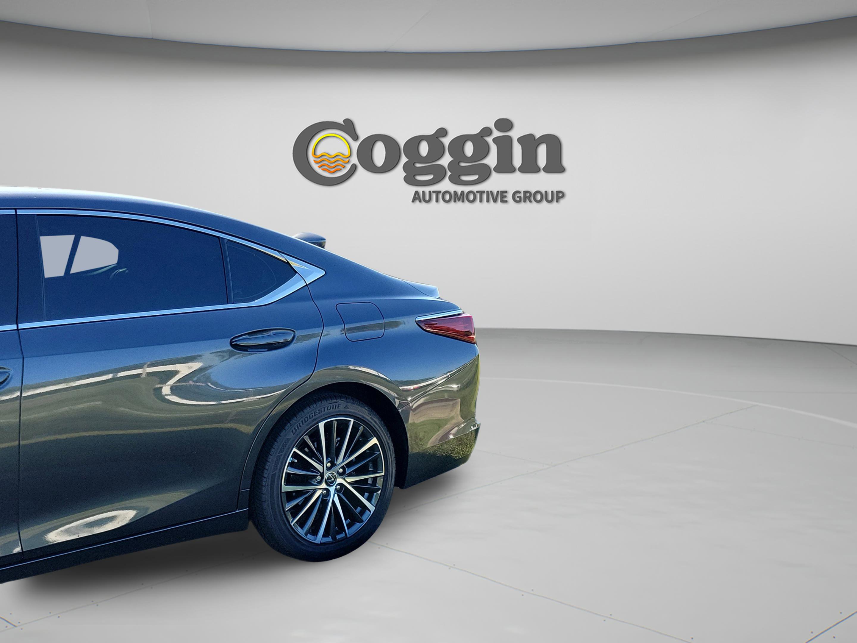 Used 2023 Lexus ES 350 w/ Premium Package FWD image 29