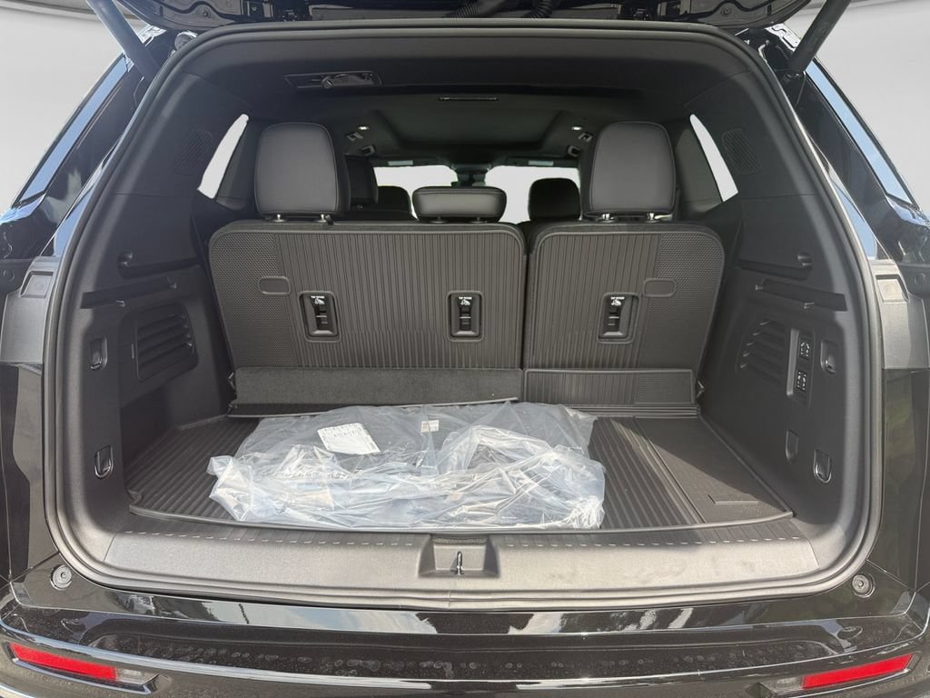 New 2026 Buick Enclave Avenir w/ Super Cruise Package FWD image 19