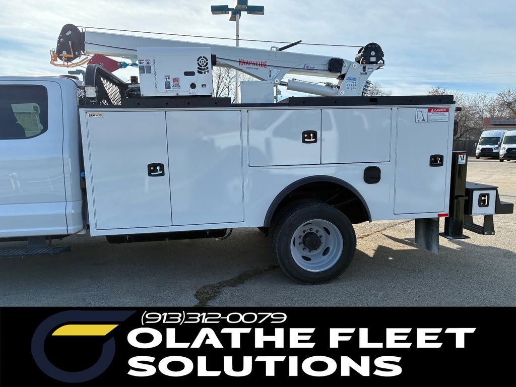 New 2025 Ford F550 4x4 Supercab Super Duty image 3