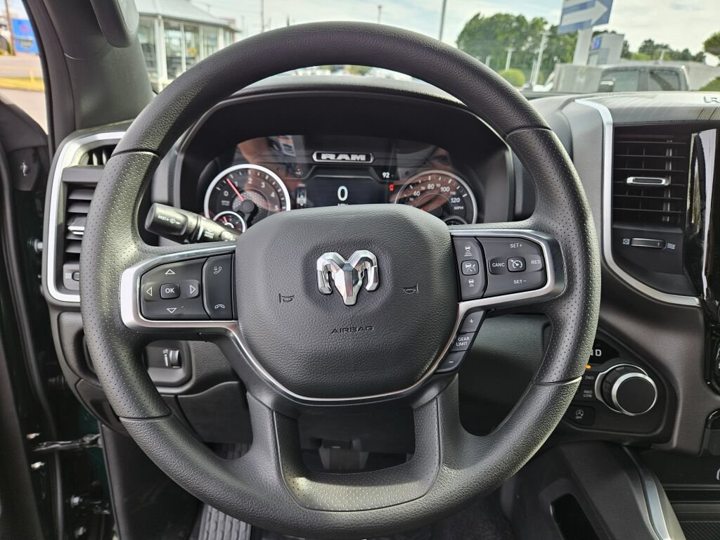 New 2026 RAM 1500 Express AWD/4WD image 18
