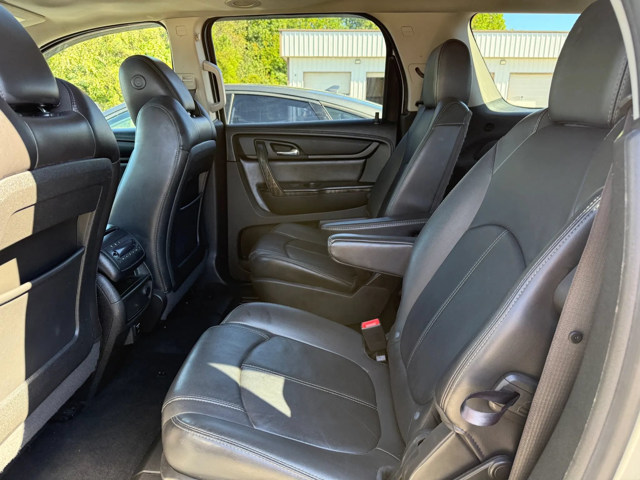 Used 2015 GMC Acadia SLT FWD image 20