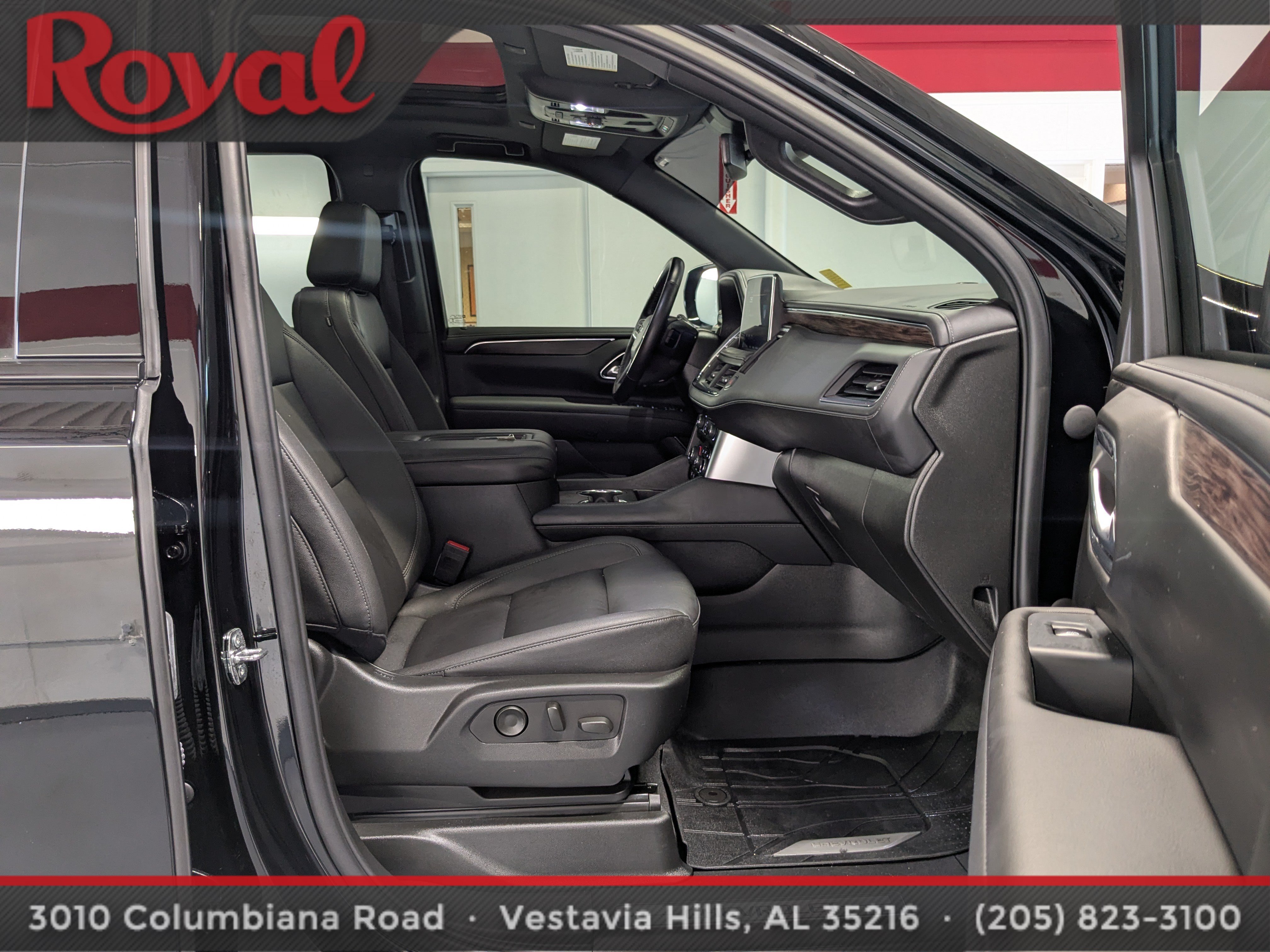 Used 2023 Chevrolet Tahoe Z71 w/ Luxury Package AWD/4WD image 8