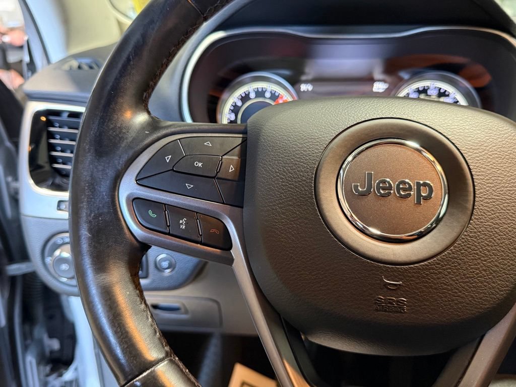 Certified 2020 Jeep Cherokee Limited AWD/4WD image 37