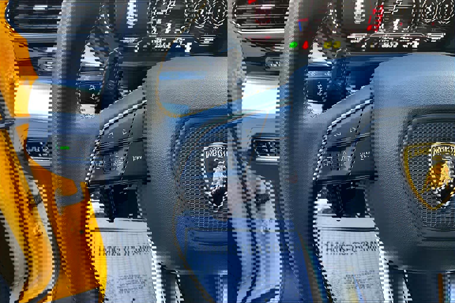 Used 2022 Lamborghini Urus image 23