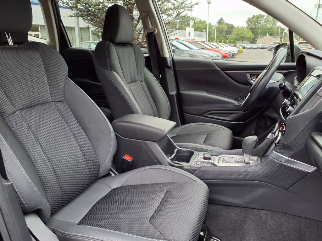 Used 2024 Subaru Forester Premium image 8