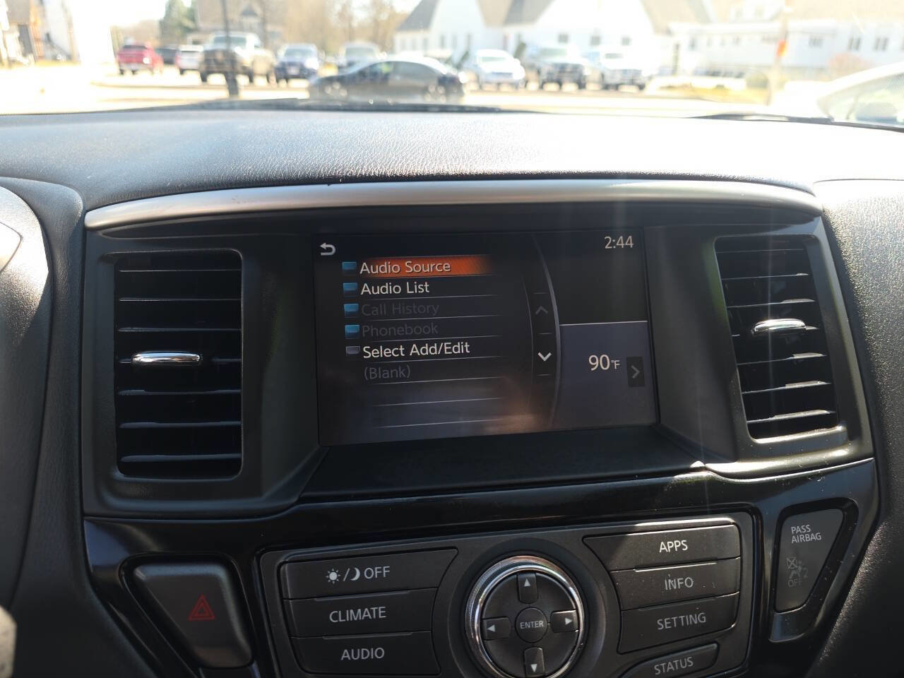 Used 2018 Nissan Pathfinder S AWD/4WD image 11