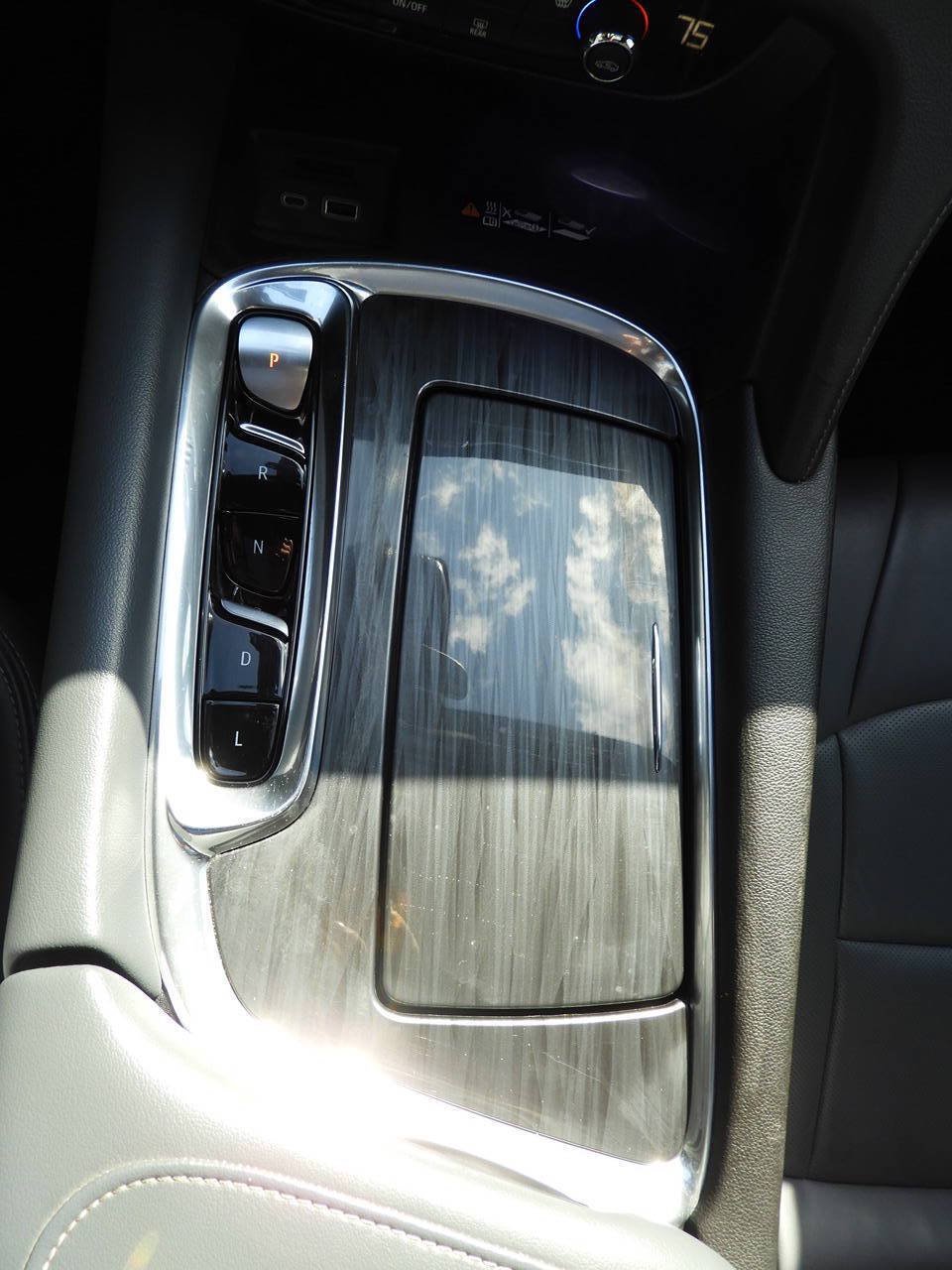 Used 2022 Buick Enclave Essence w/ Experience Buick Package FWD image 48