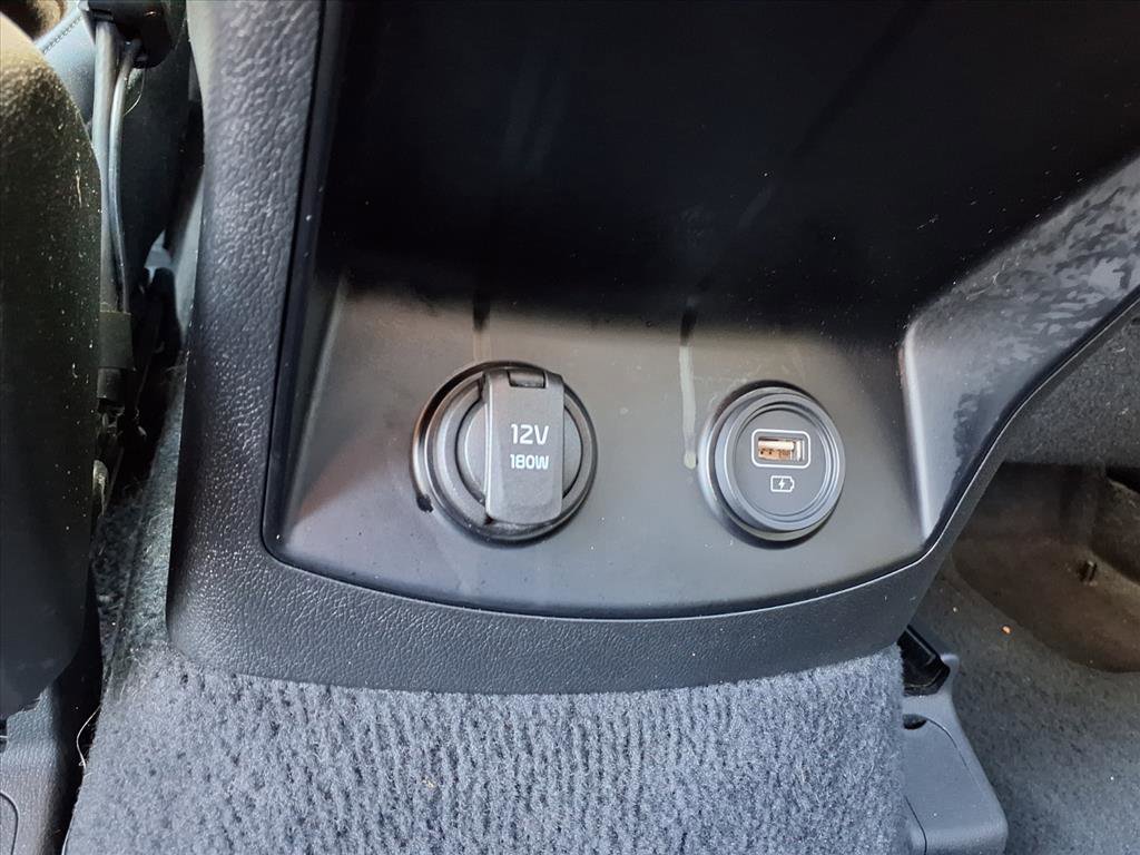 Used 2022 Kia Sorento EX w/ Panoramic Sunroof Package image 26