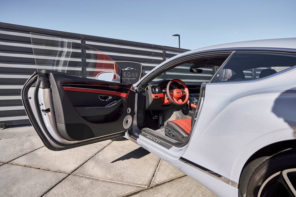 Used 2023 Bentley Continental GT Azure image 26