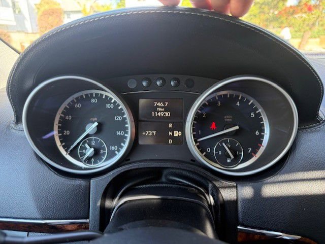 Used 2011 Mercedes-Benz GL 450 4MATIC image 22