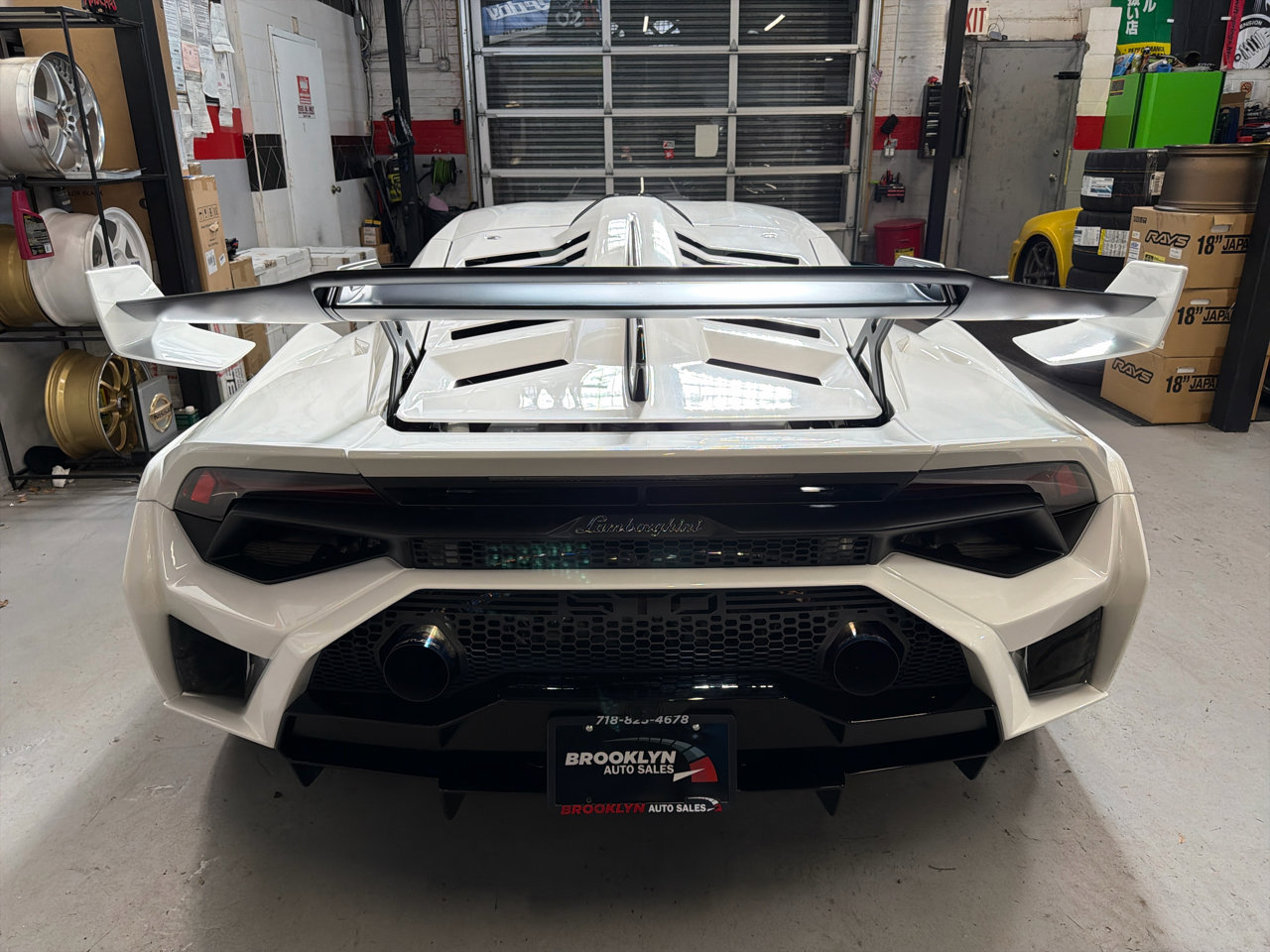 Used 2022 Lamborghini Huracan STO image 6