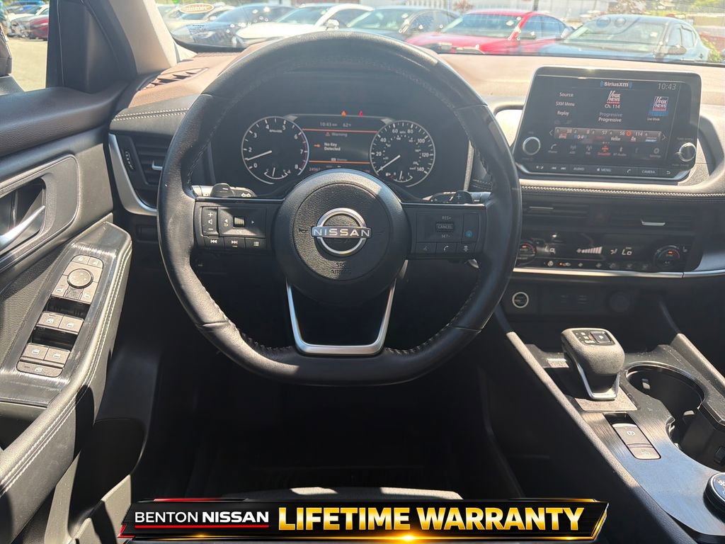 Used 2023 Nissan Rogue SV w/ SV Premium B Package AWD/4WD image 14