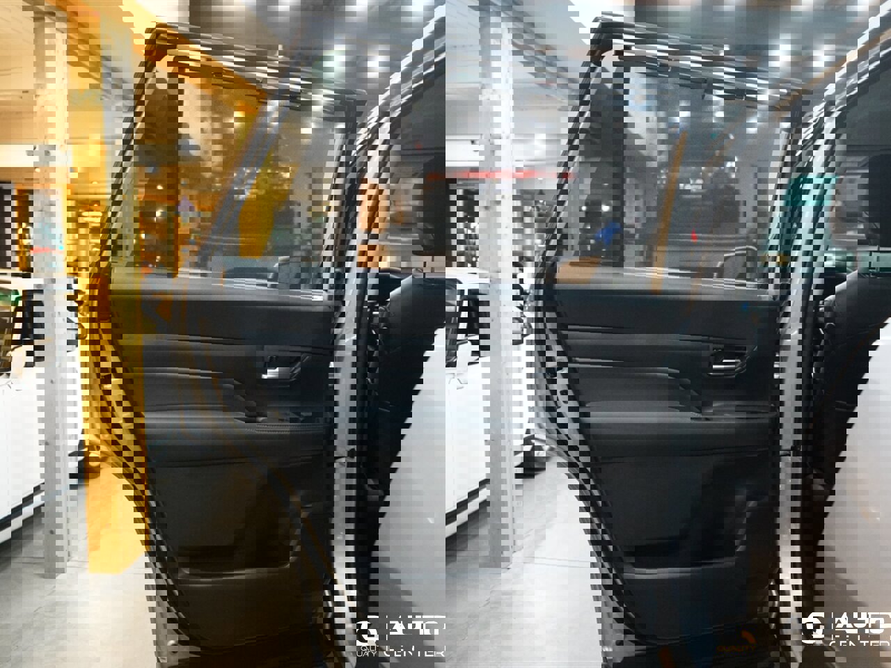 Used 2025 Toyota Grand Highlander AWD Hybrid image 26