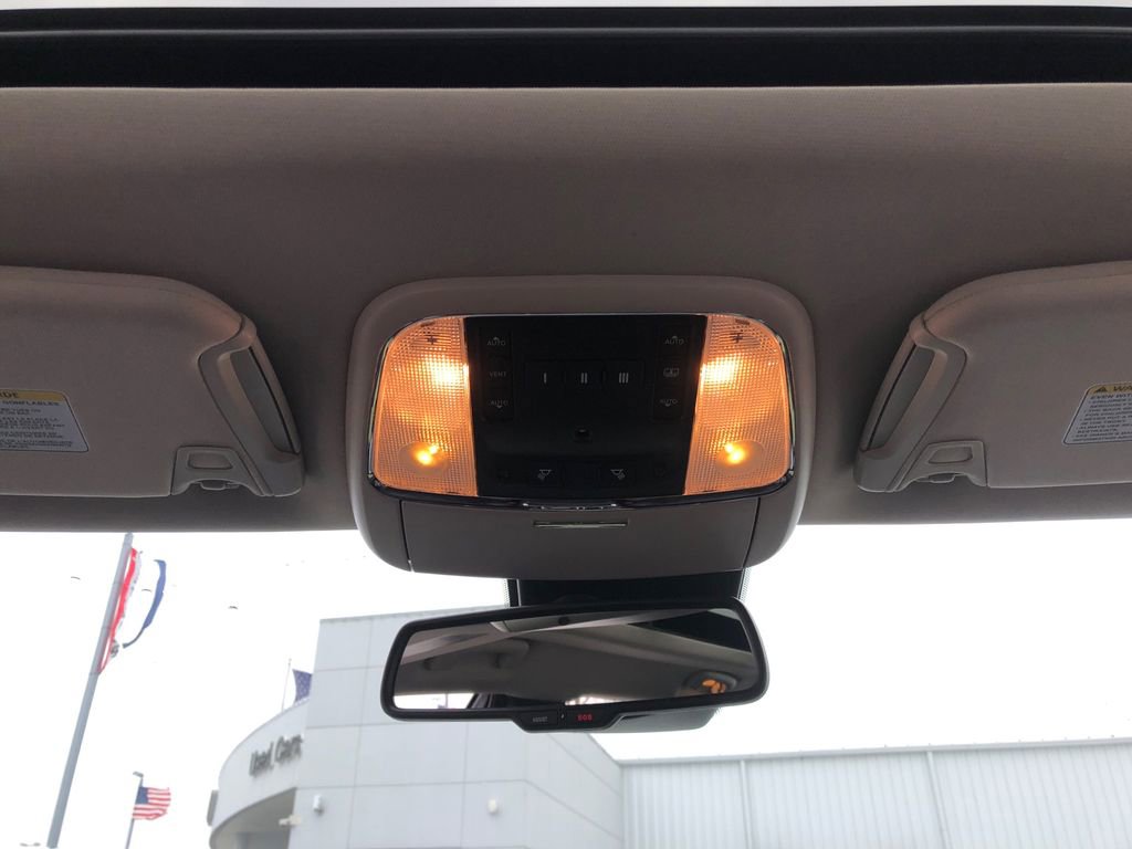 Used 2023 Chrysler 300 Touring L w/ Popular Equipment Group image 26