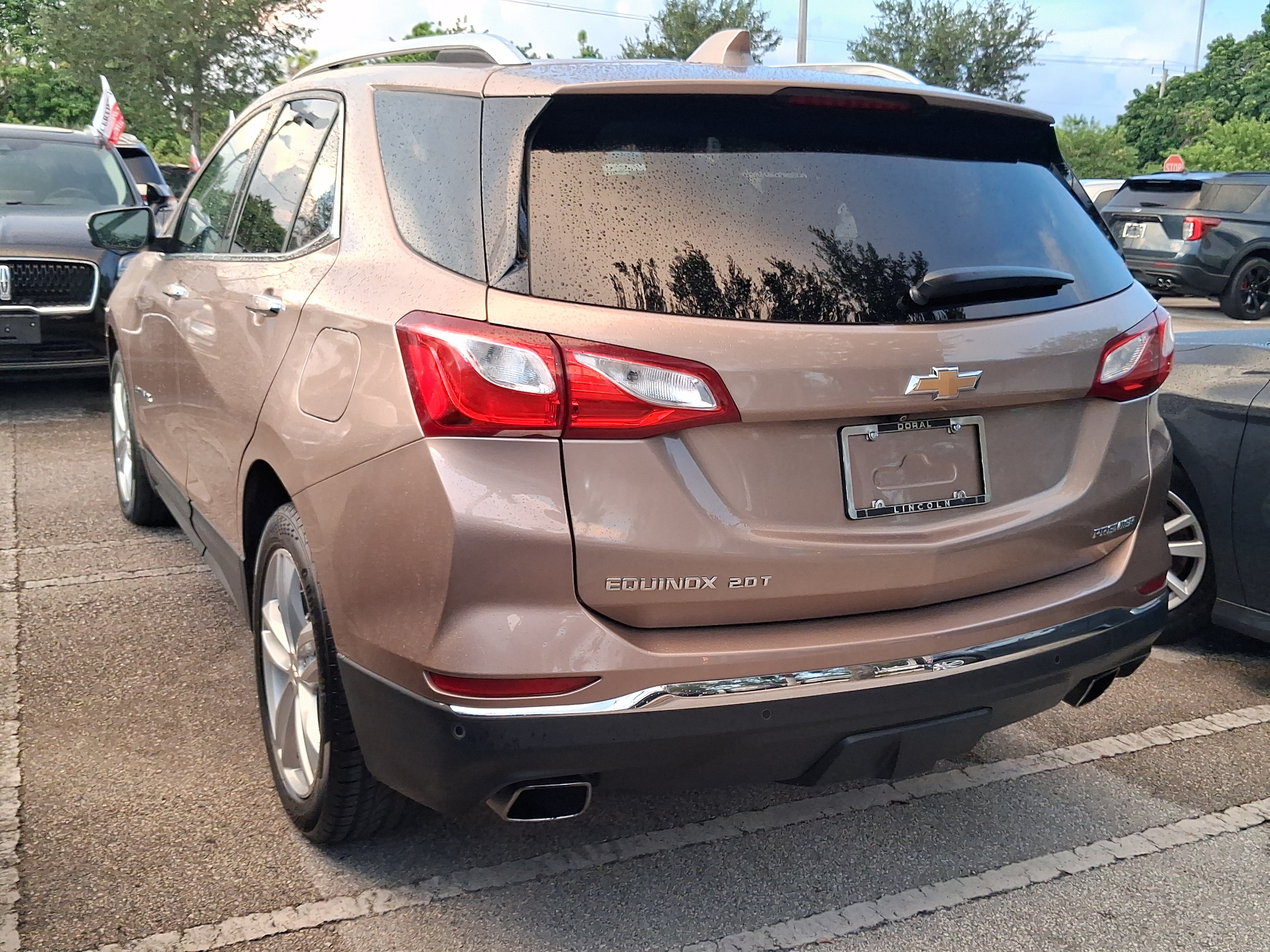 Used 2019 Chevrolet Equinox Premier FWD image 3