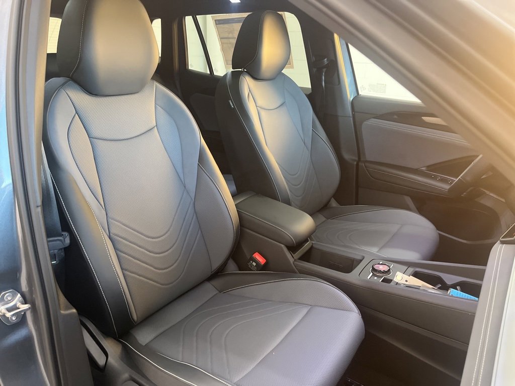 New 2026 Volkswagen Tiguan SE R-Line AWD/4WD image 43