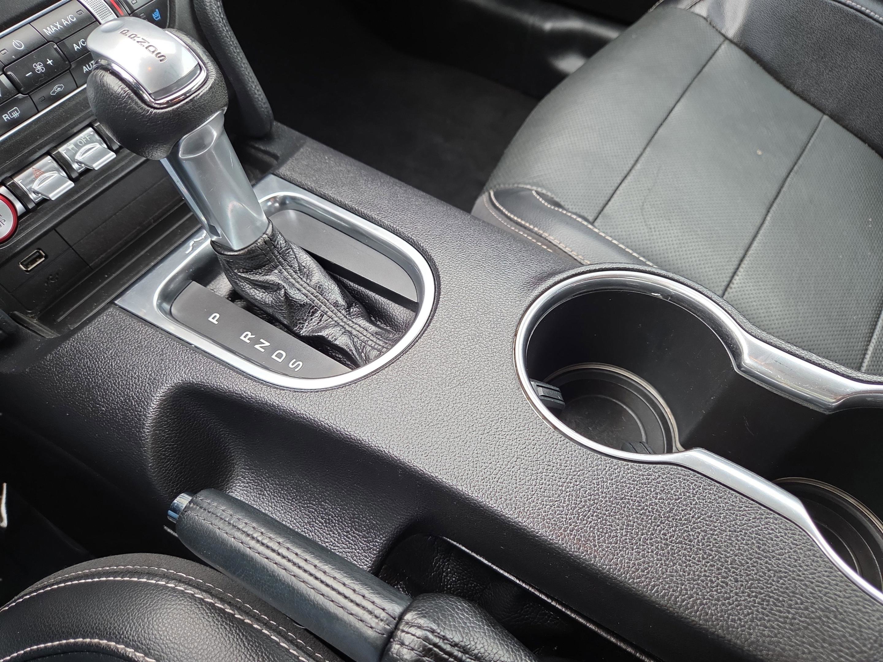 Used 2020 Ford Mustang Premium RWD image 23