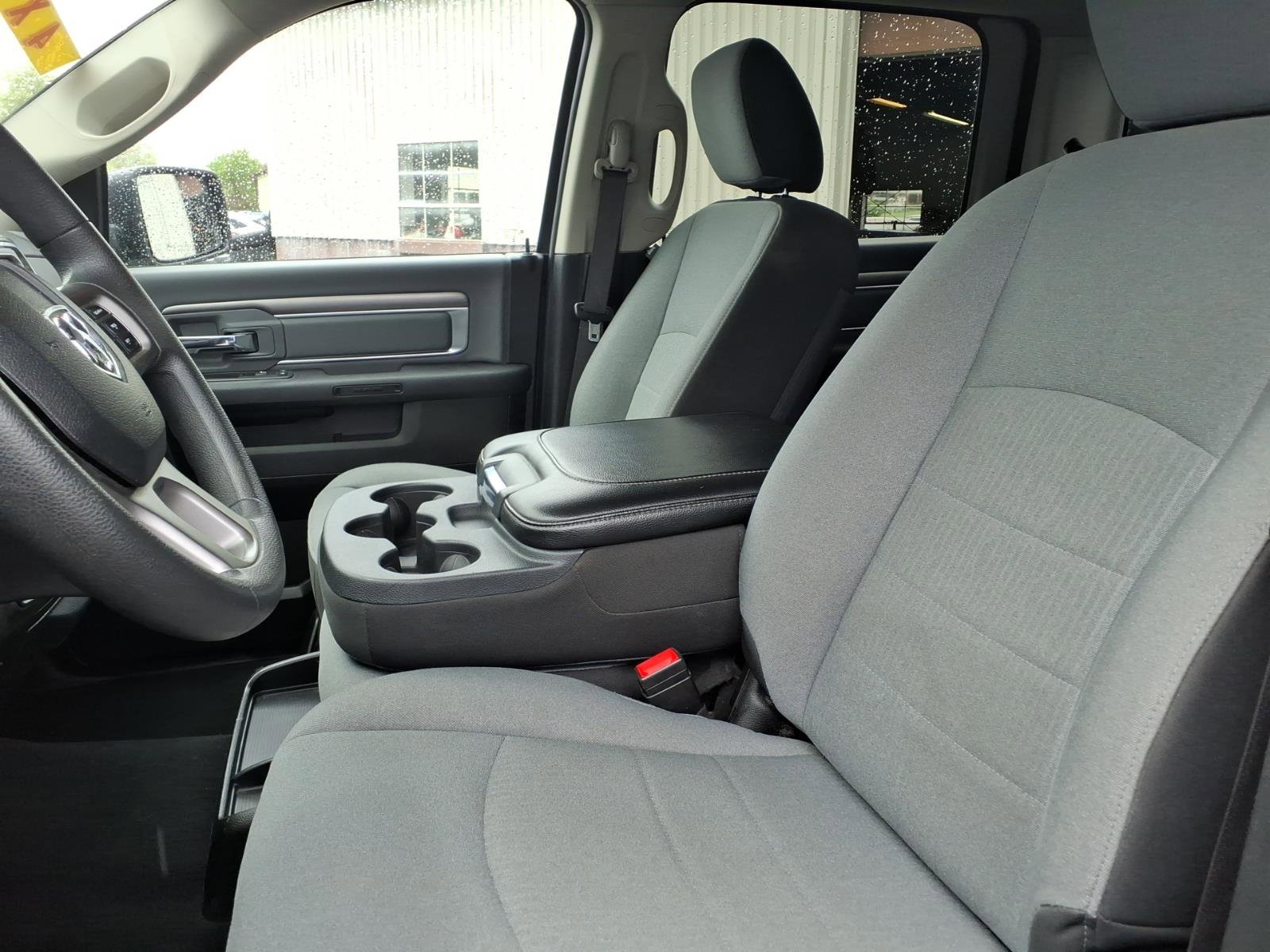 Used 2023 RAM 1500 Classic SLT AWD/4WD image 5