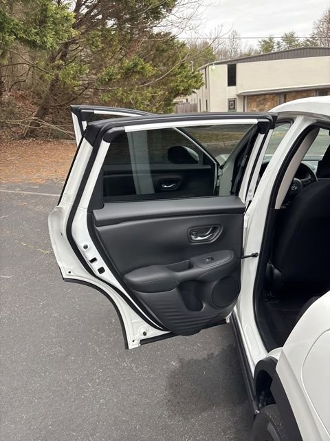 Used 2025 Honda HR-V LX image 30