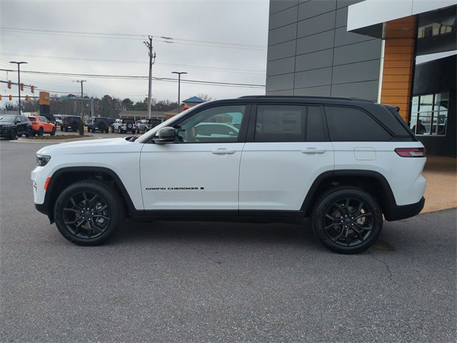 New 2025 Jeep Grand Cherokee Limited image 7