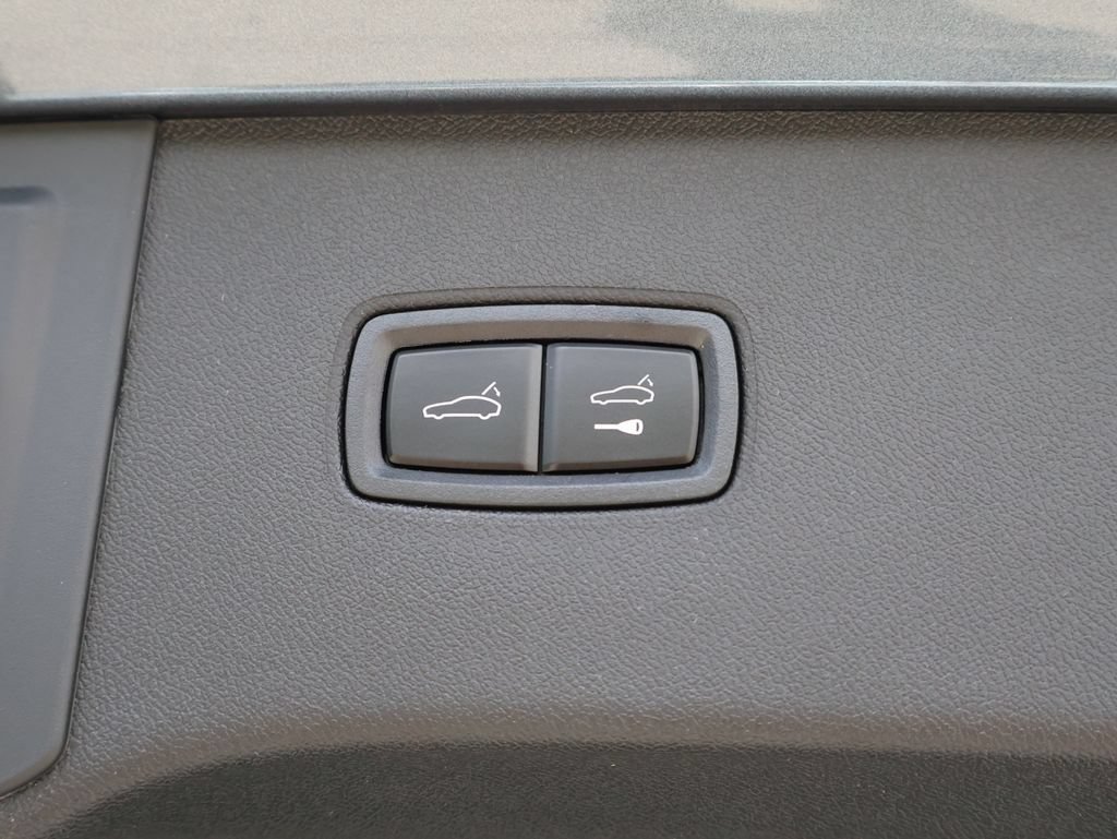 New 2026 Porsche Cayenne S AWD/4WD image 16