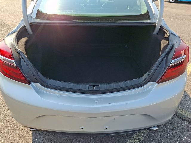 Used 2017 Buick Regal Sport Touring FWD image 23