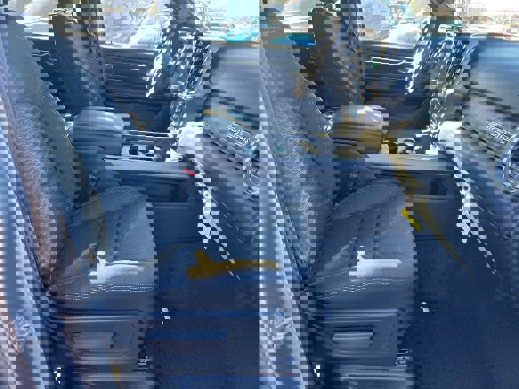 New 2026 RAM 1500 4x4 Crew Cab image 11