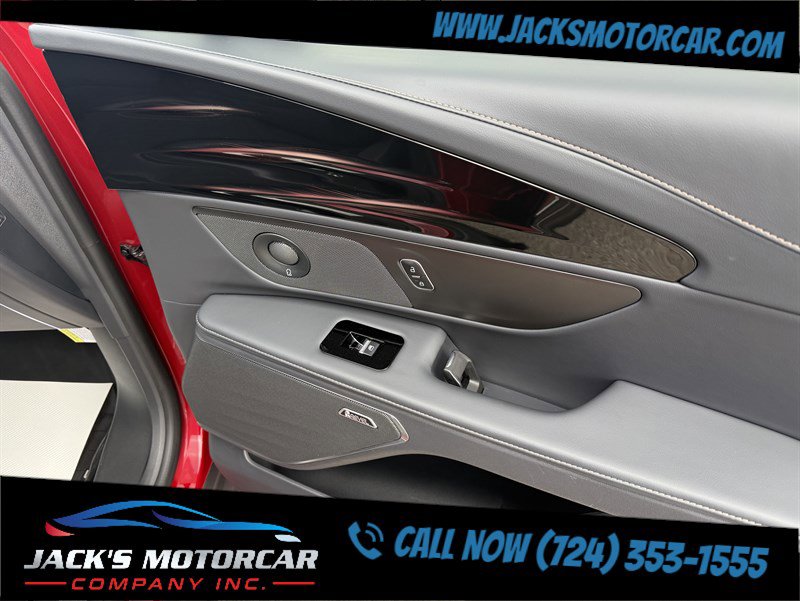 Used 2024 Lincoln Nautilus Reserve w/ Equipment Group 202A image 23