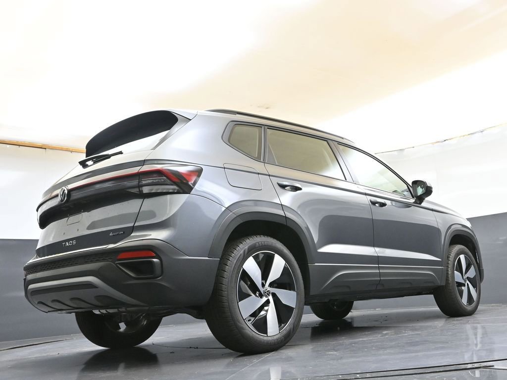 Used 2025 Volkswagen Taos S AWD/4WD image 39