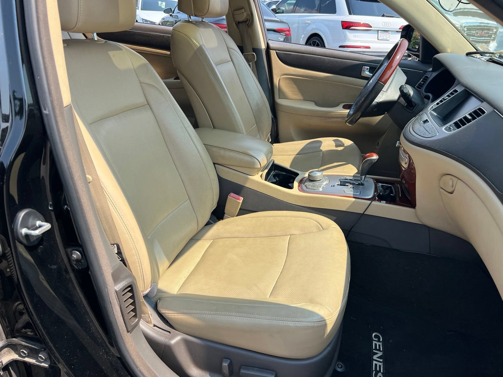 Used 2012 Hyundai Genesis 4.6 RWD image 40