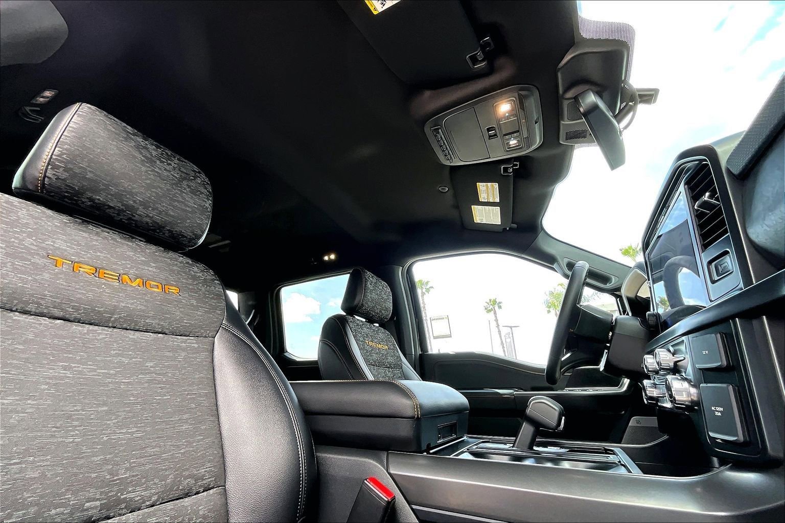 Used 2025 Ford F150 Tremor w/ Tow/Haul Package image 22