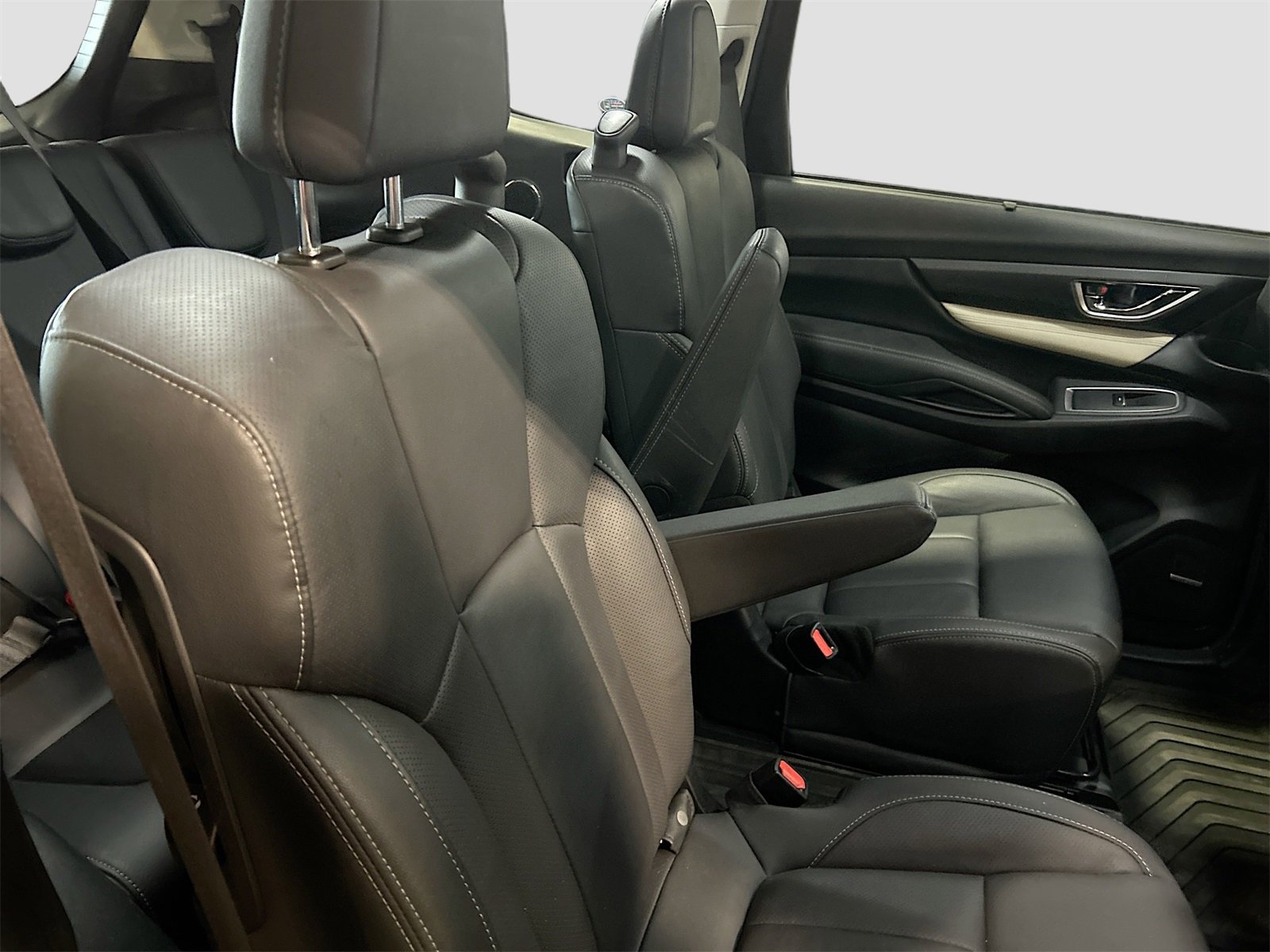 Used 2021 Subaru Ascent Limited w/ Technology Package image 30