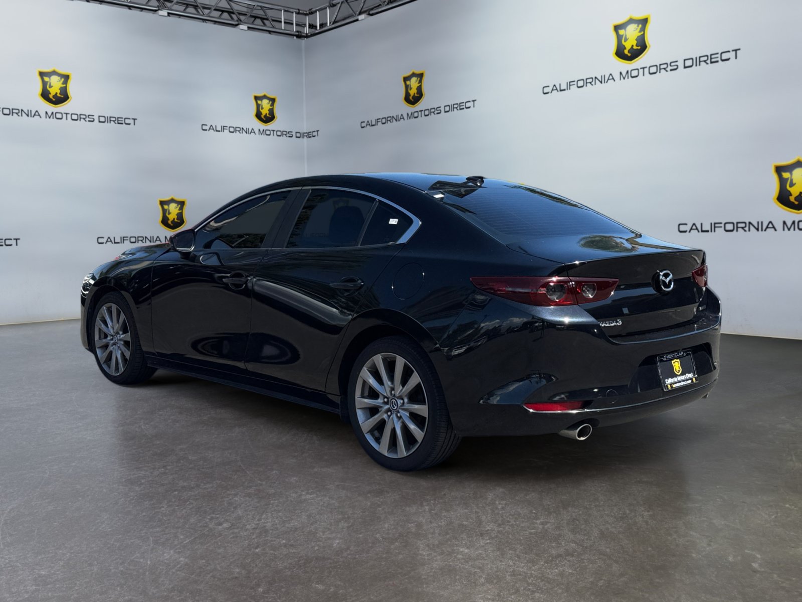 Used 2020 MAZDA MAZDA3 Sedan w/ Preferred Package FWD image 3