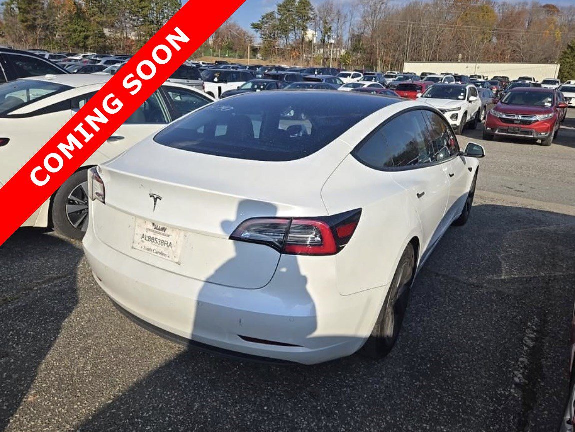 Used 2021 Tesla Model 3 Standard Range Plus image 3