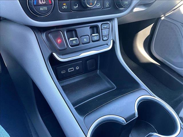 Used 2020 GMC Terrain SLE w/ Driver Convenience Package FWD image 23