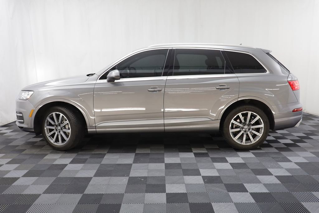 Used 2017 Audi Q7 3.0T Prestige w/ Prestige Package image 4