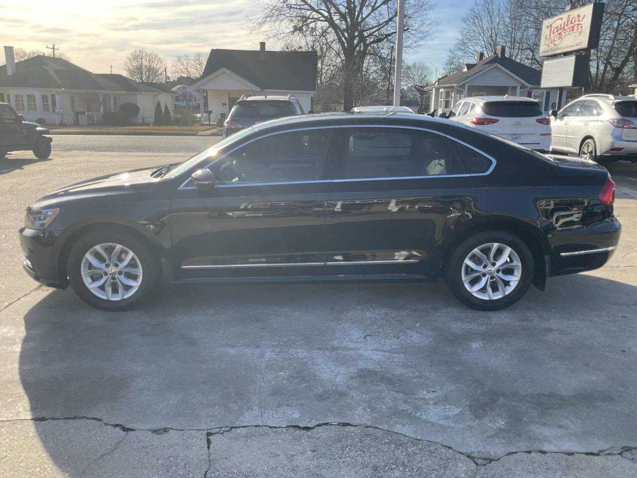 Used 2016 Volkswagen Passat 1.8T S image 6