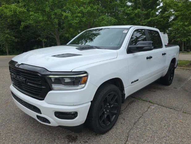 Used 2023 RAM 1500 Laramie AWD/4WD image 1